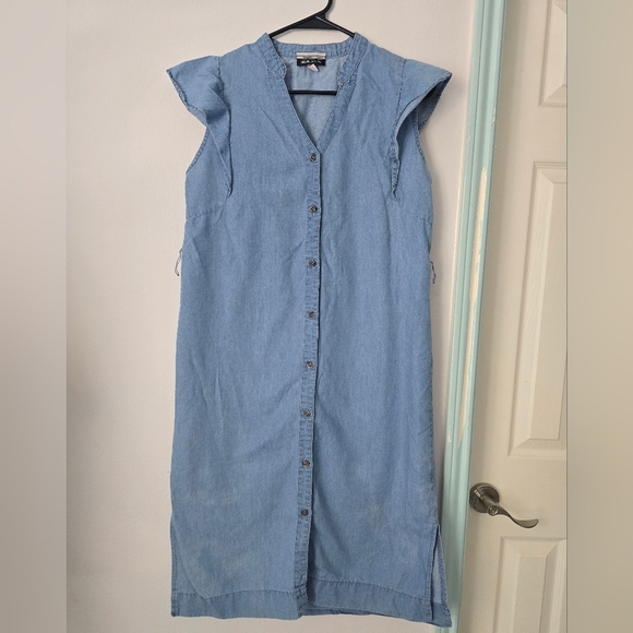 Alisson Brittney Sleeveless Denim Button-Down Dress - Picture 6 of 13